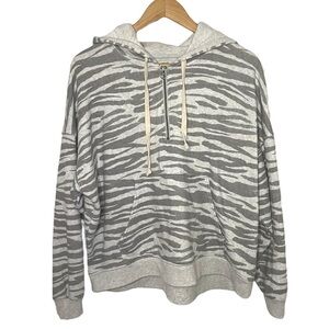 𝅺AMERICAN Eagle | Cozy Animal Print Hoodie